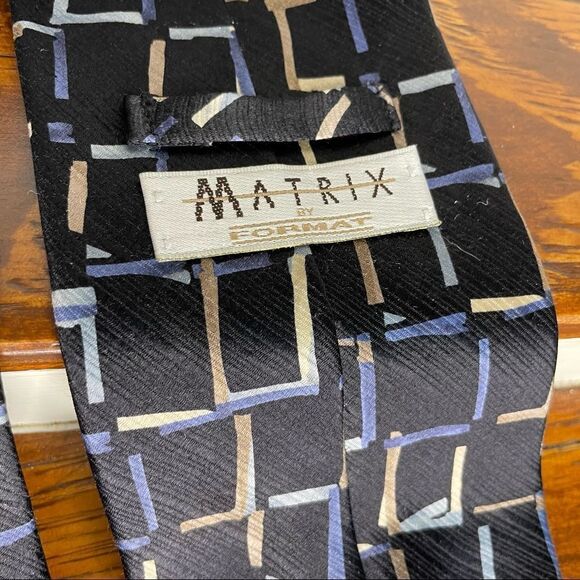 Matrix By Format Black Blue and Cream Tie - Picture 4 of 8
